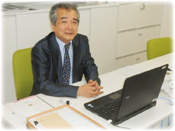 採用担当